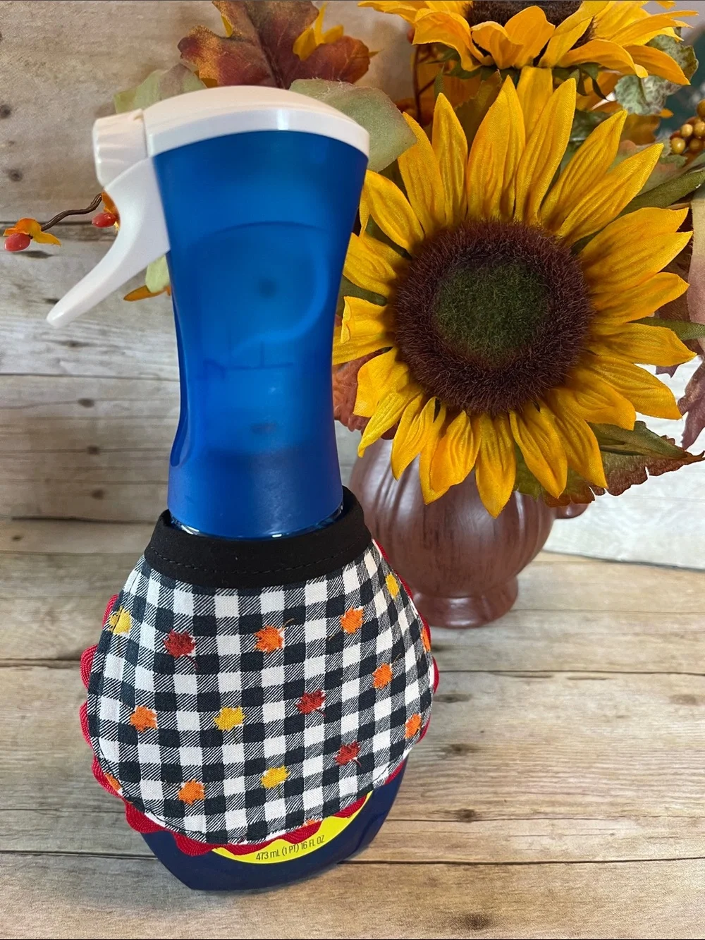 Reversible Apron Dish Soap Bottle - Dawn Powerwash - Chickens Front/Fall Back